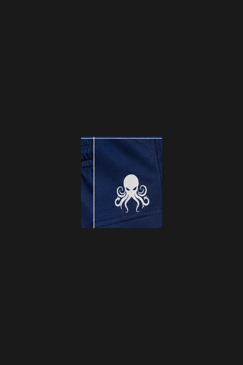 SSS Power Short Bleu Marine - détail logo et cordon