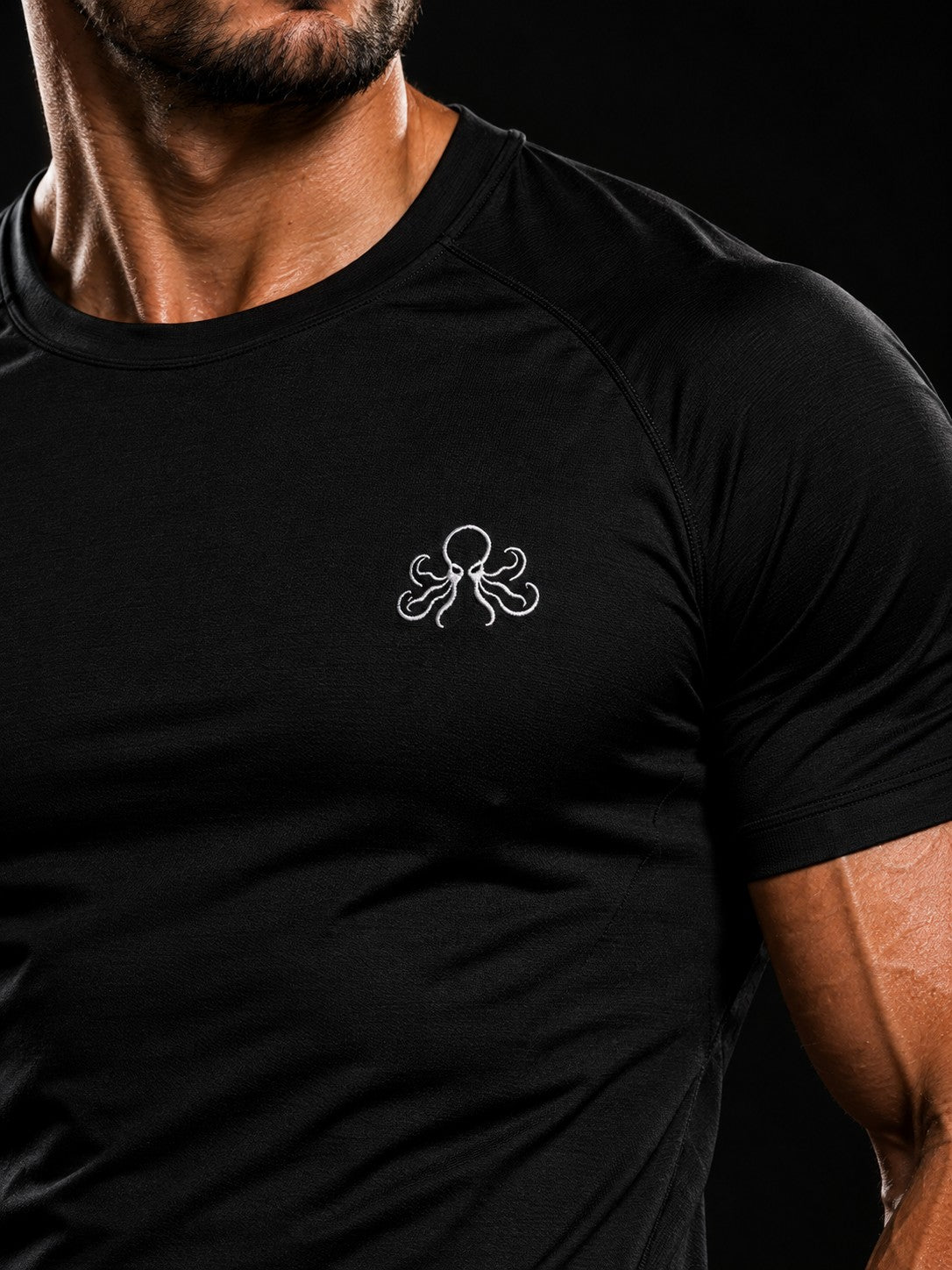SSS Power T-Shirt Compression - Noir – détail du logo pieuvre brodé